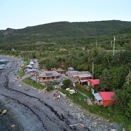 Auberge Festive Sea Shack Sainte Anne-des-Chênes Extérieur photo
