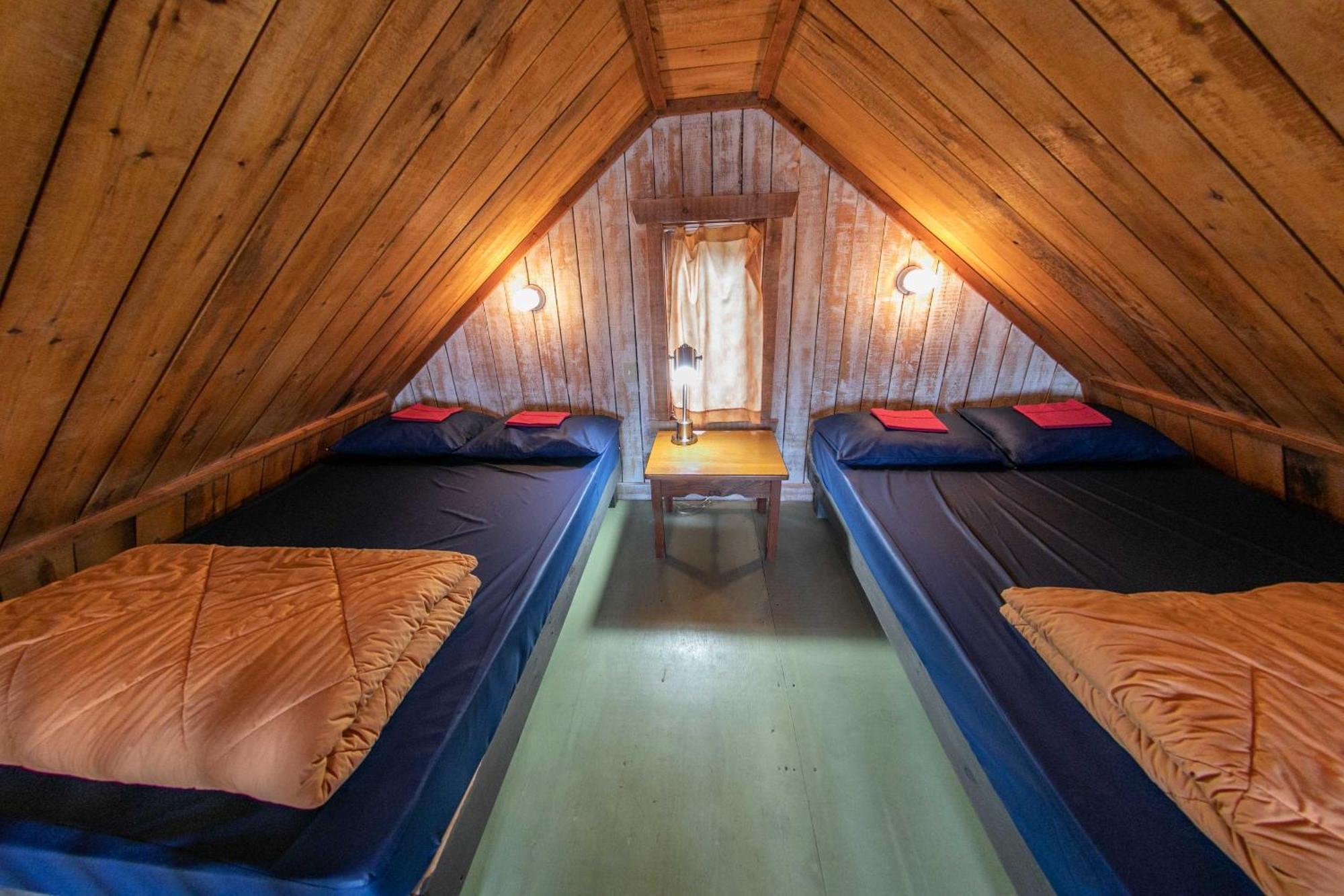 Auberge Festive Sea Shack Sainte Anne-des-Chênes Extérieur photo