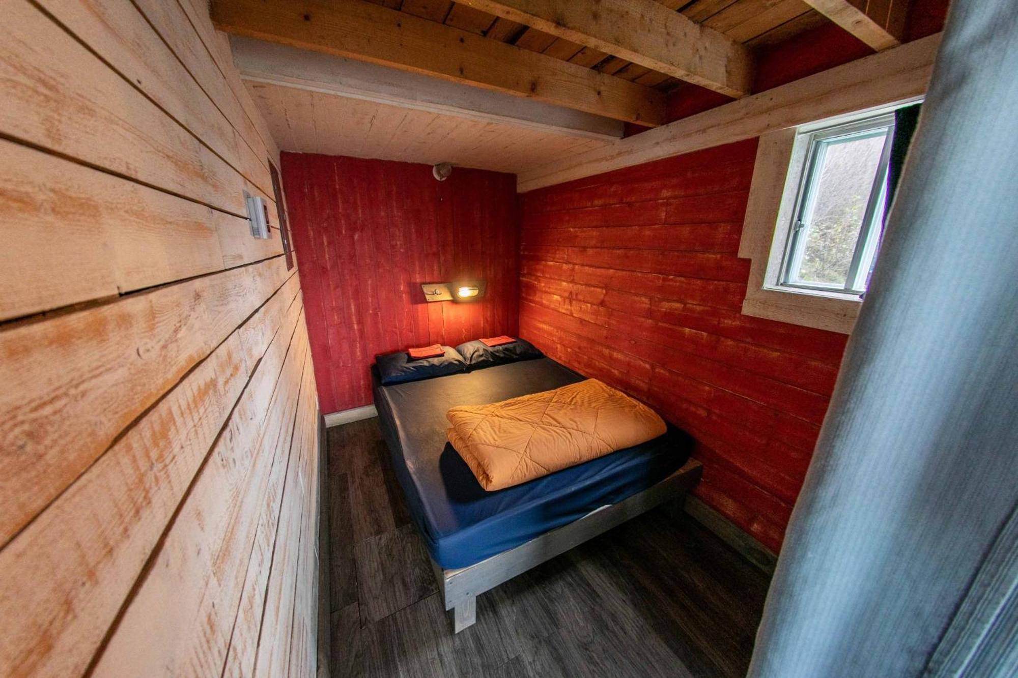 Auberge Festive Sea Shack Sainte Anne-des-Chênes Extérieur photo