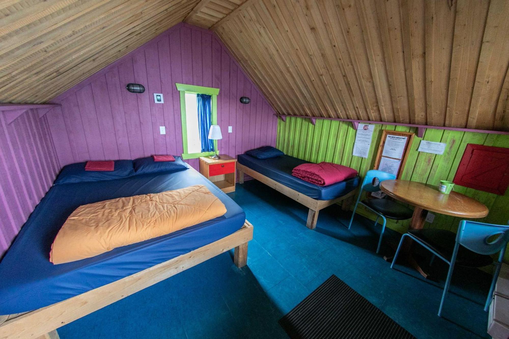 Auberge Festive Sea Shack Sainte Anne-des-Chênes Extérieur photo